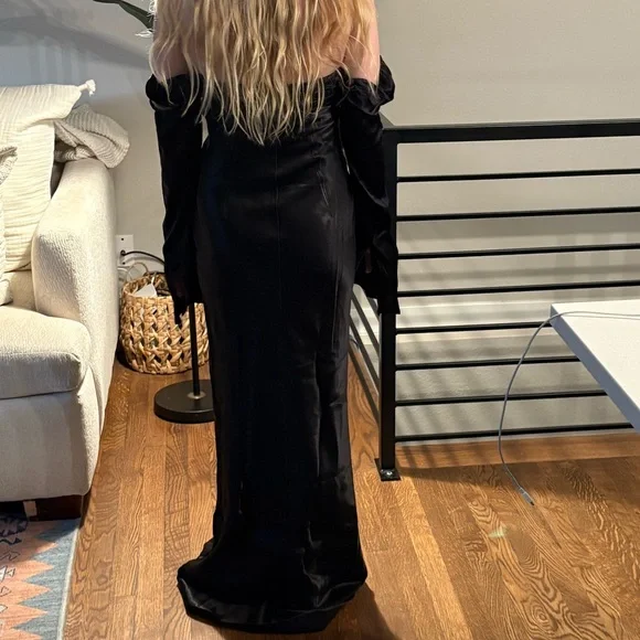 Meshki Black Maxi Dress Sleek Sophistication - Picture 3 of 5